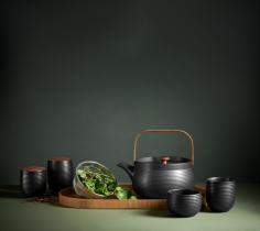 japandi-tea-black-wood_thumb.jpg